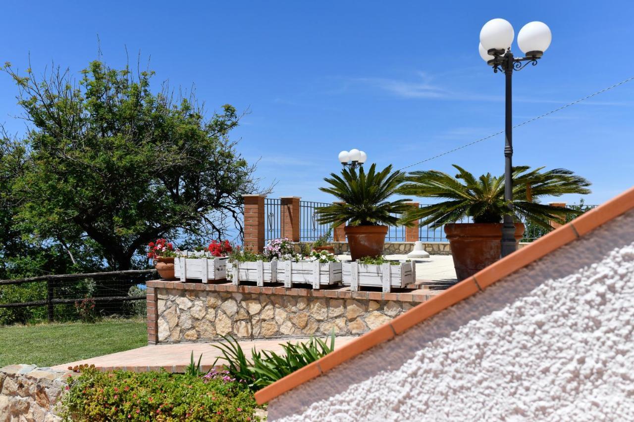 Villa Catalano Паола Екстериор снимка